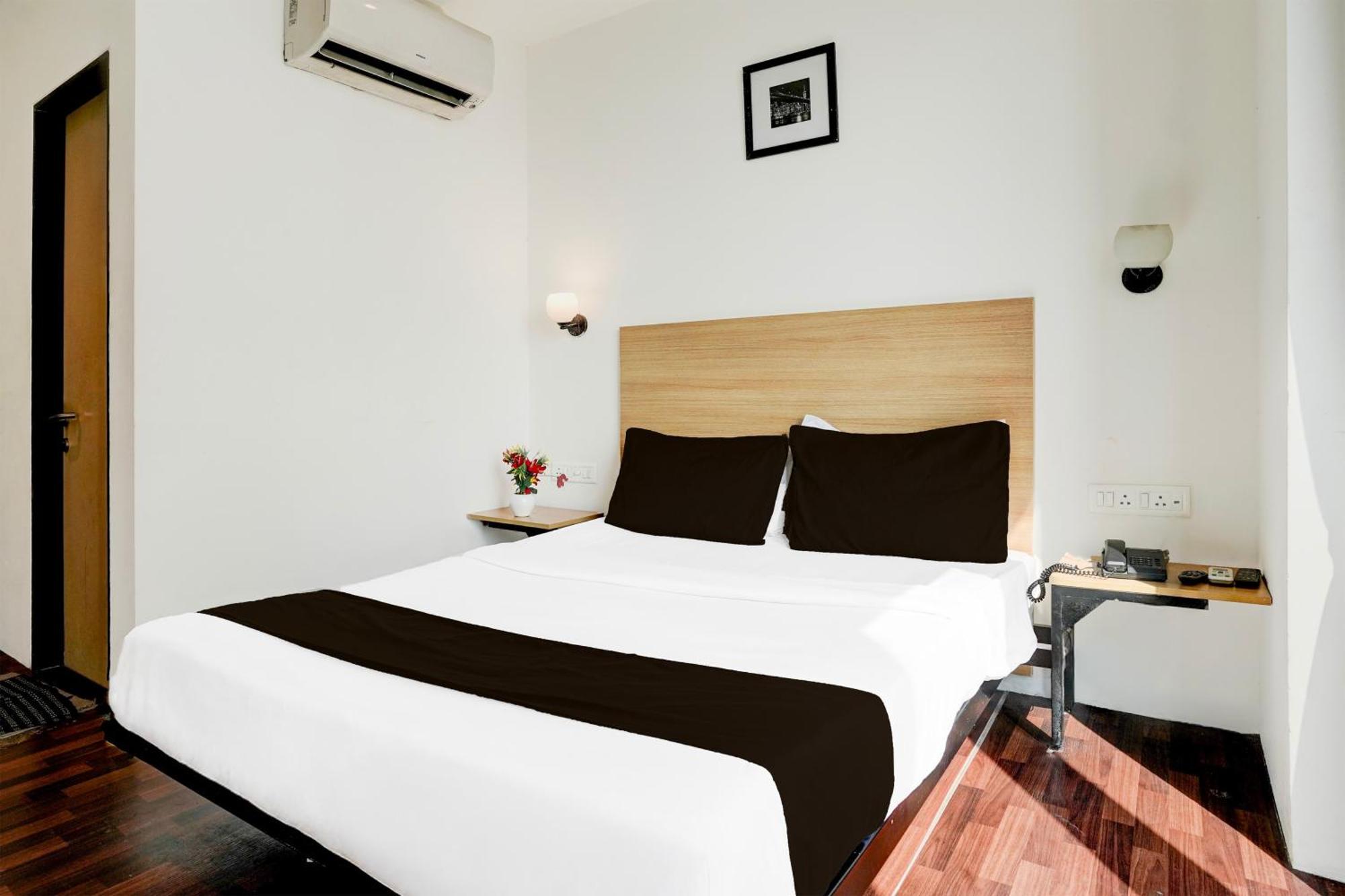 Super Townhouse Pbg Mall Vashi Turambhe エクステリア 写真